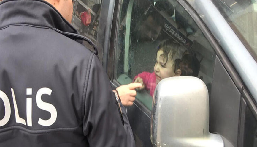 Otomobilde unutulan küçük Senanın zor anları
