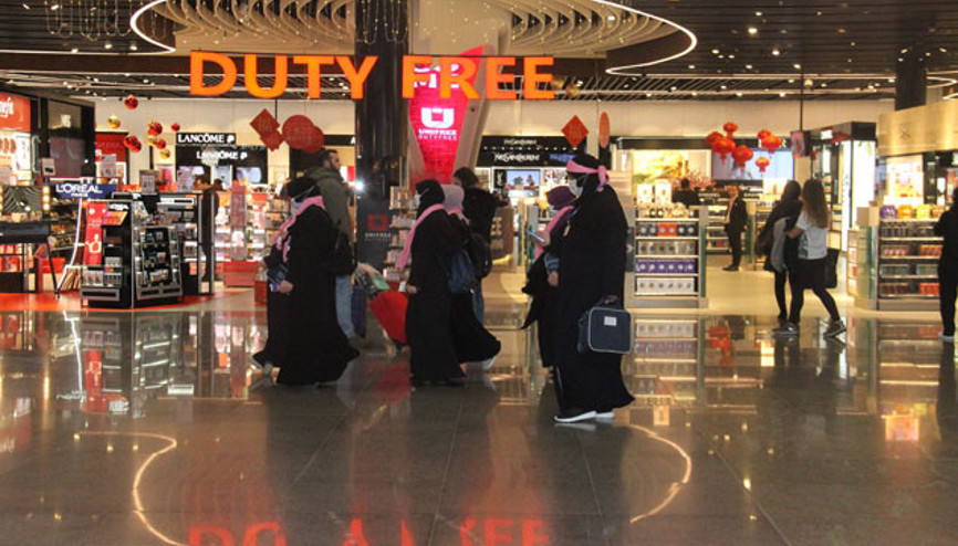 İstanbul Havalimanına Arap turist yoğunluğu