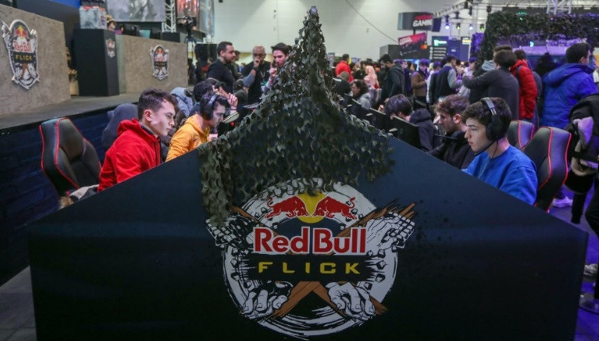 Red Bull Flick GİST’in ilgi odağı oldu Red Bull Flick GİST’in ilgi odağı oldu