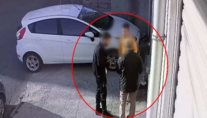 Arnavutköyde sokak ortasında skandal görüntüler Arnavutköyde sokak ortasında skandal görüntüler