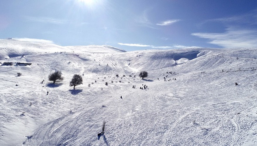Aladağ, kayak tutkunlarını ağırlamak için tesisleşmeyi bekliyor