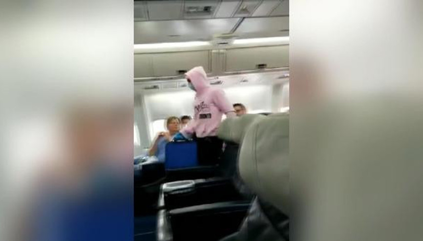 Uçakta korona virüs şakası yaptı, gözaltına alındı