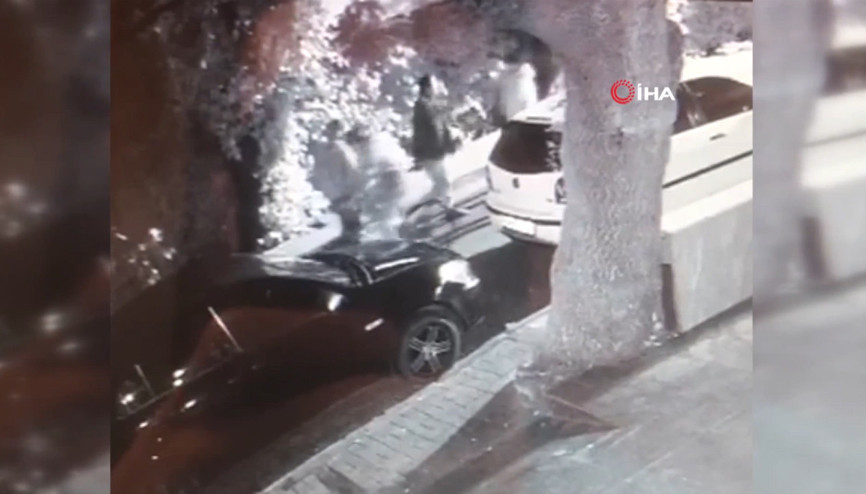 Garsonların silahlı kavgası kamerada