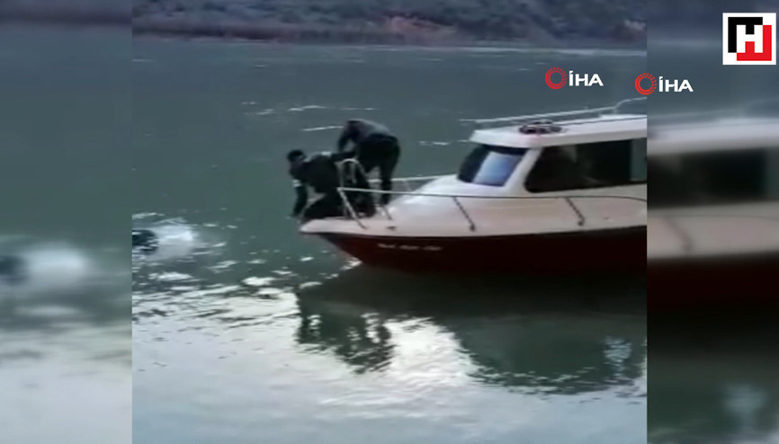 Otomobil Botan Çayına uçtu, sürücü yüzerek kurtuldu