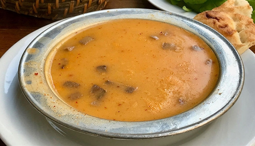 Yumurta ve makarnanın tahtına talip: Kelle paça çorbası