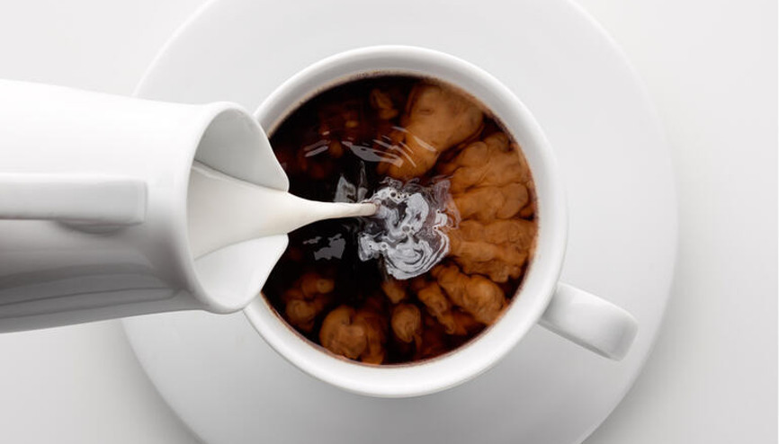 Sokakta midyeli pilav, arabada üçüncü dalga kahve