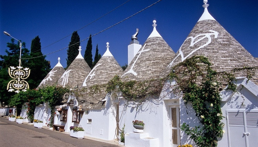 Masalsı mimarisiyle ilgi çeken kasaba Alberobello