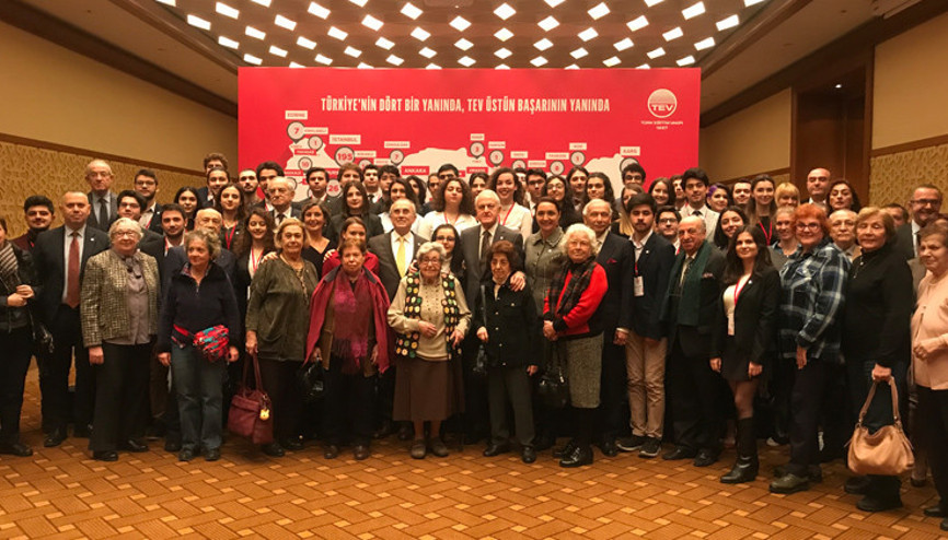 59 öğrenci TEV bursiyeri oldu