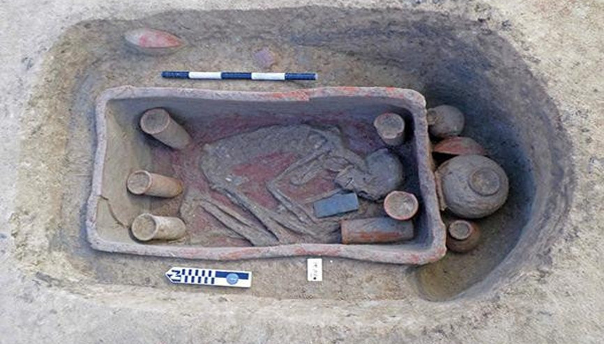 Mısırda 83 antik mezar bulundu