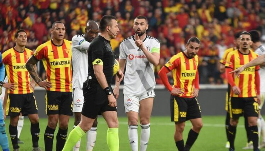 Federasyon kural hatası yok dedi, Beşiktaşlılar isyan etti Federasyon kural hatası yok dedi, Beşiktaşlılar isyan etti