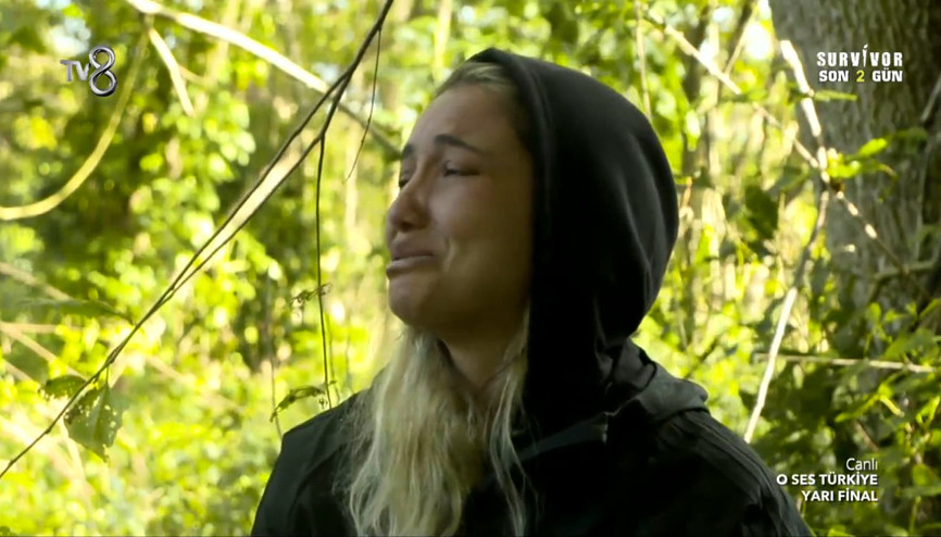 Survivor yarışmacısı Evrim Keklik gözyaşlarına boğuldu