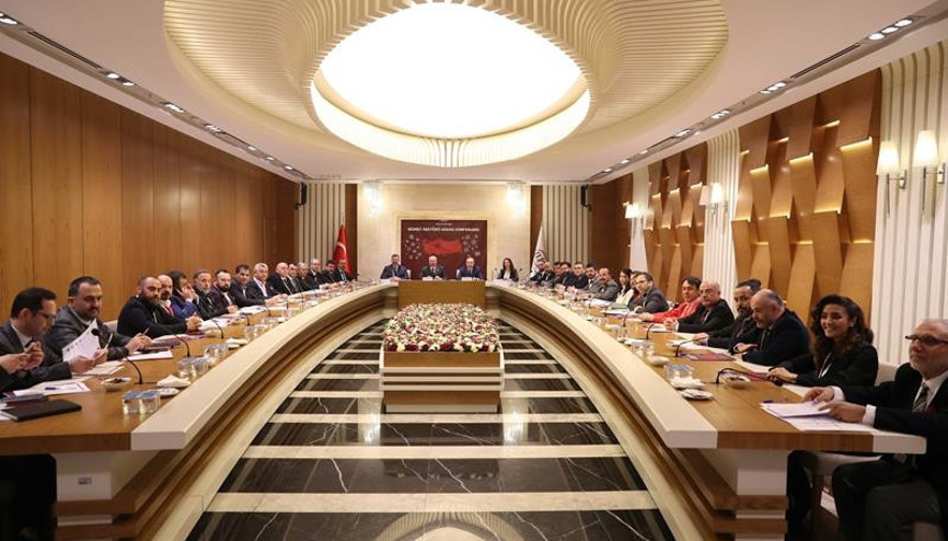 Hizmet sektörü mercek altında Hizmet sektörü mercek altında