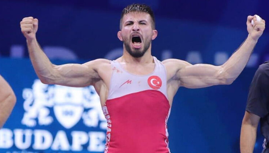 Milli güreşçi Süleyman Atlı, Avrupa ikincisi oldu