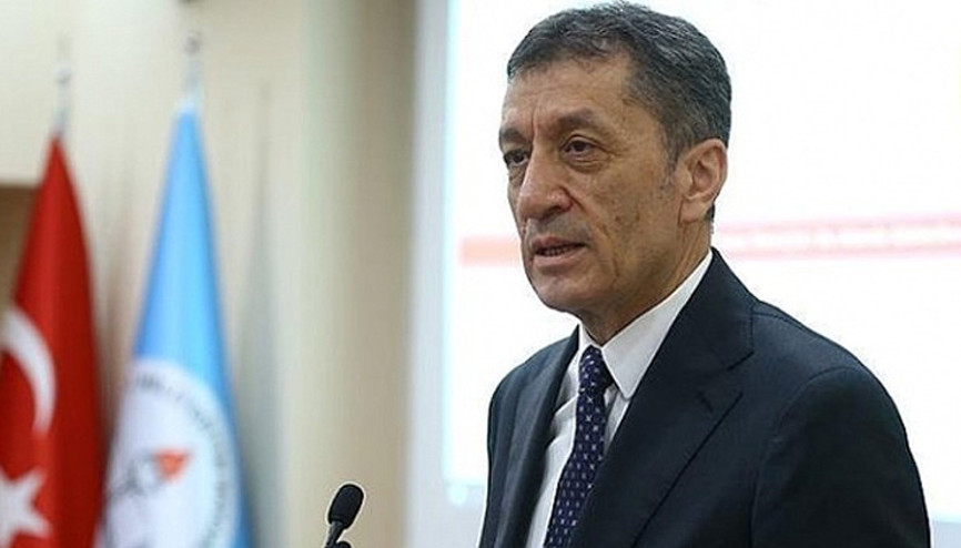 Bakan açıkladı... Liselerde sınıf geçmeyle ilgili yeni yönetmelik yolda...