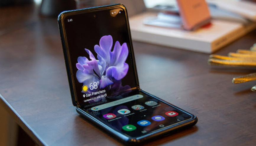 Samsung Galaxy Flip Z tasarımına sahip bir telefon nasıl ortaya çıktı Samsung Galaxy Flip Z tasarımına sahip bir telefon nasıl ortaya çıktı