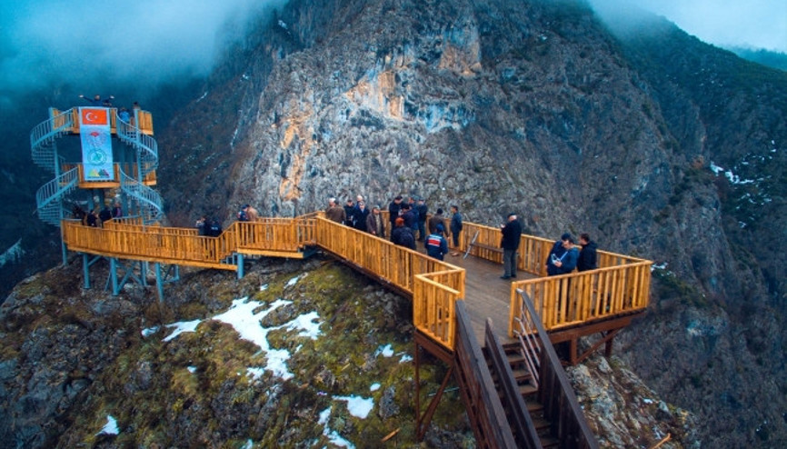 Valla Kanyonuna üç katlı seyir terası