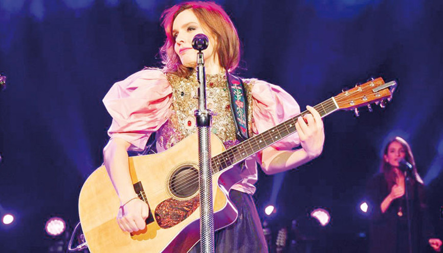 Nil Karaibrahimgil, Bostancıda sahneye çıktı