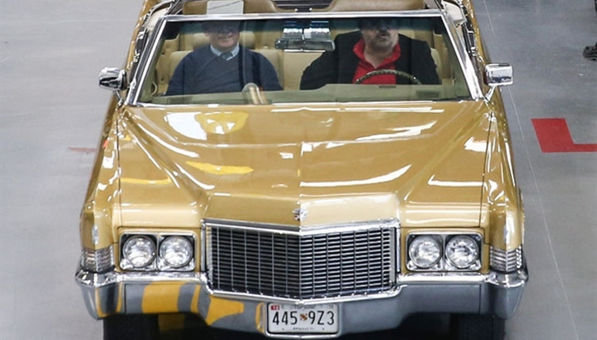 Volkan Konak, Elvis Presleyin koleksiyonundan aldığı klasik otomobiline kavuştu.