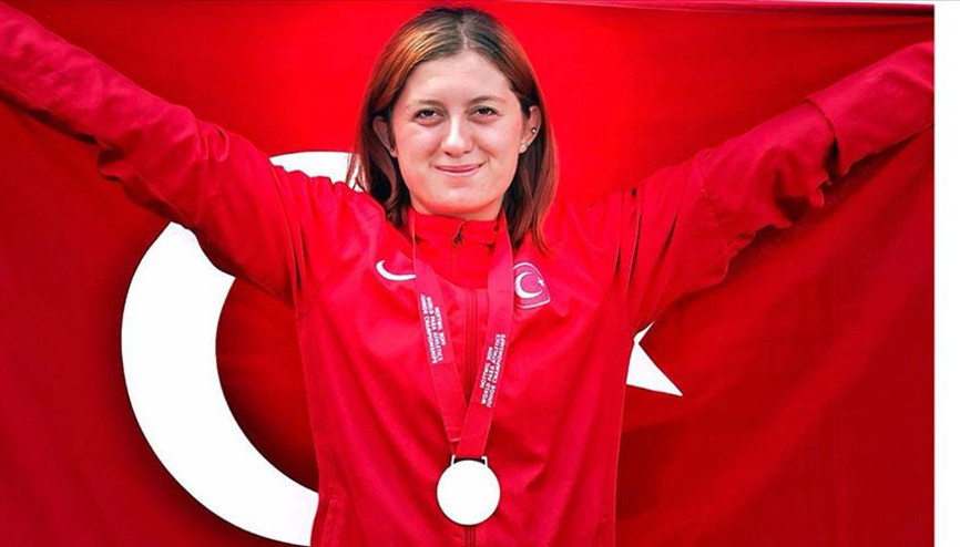 Özel sporcu Fatma Damla Altın, pentatlonda dünya şampiyonu oldu