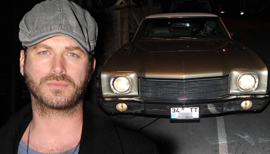 Kıvanç Tatlıtuğun klasik sevdası