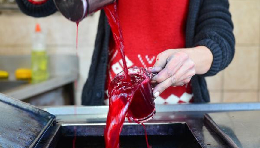 Şalgamcı Ablanın şalgamına yoğun ilgi