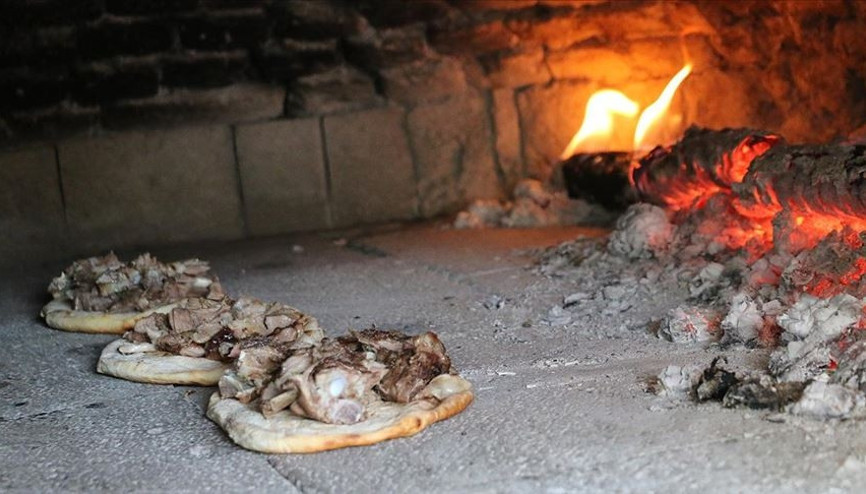 Siirtin damak çatlatan lezzeti büryan kebabına rağbet