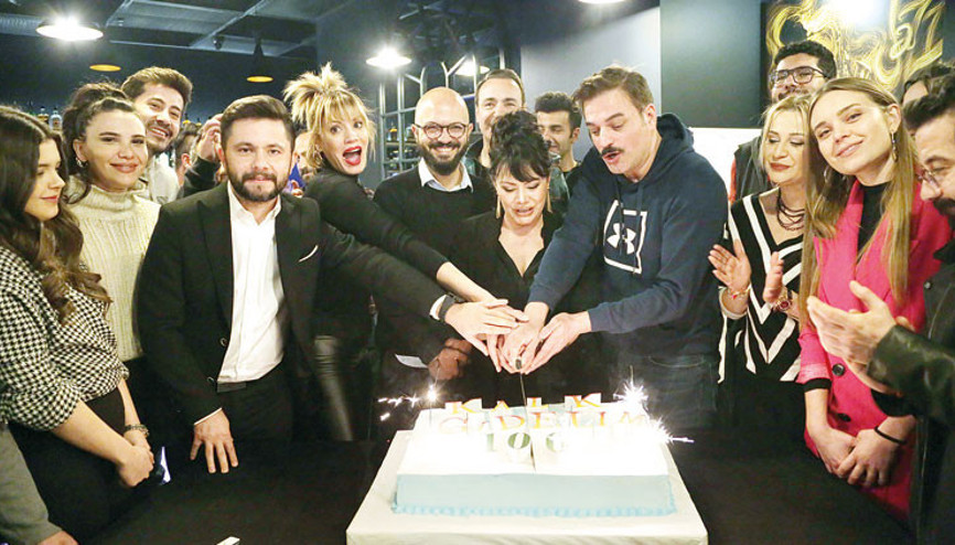 Kalk Gidelim 100. bölümü kutladı