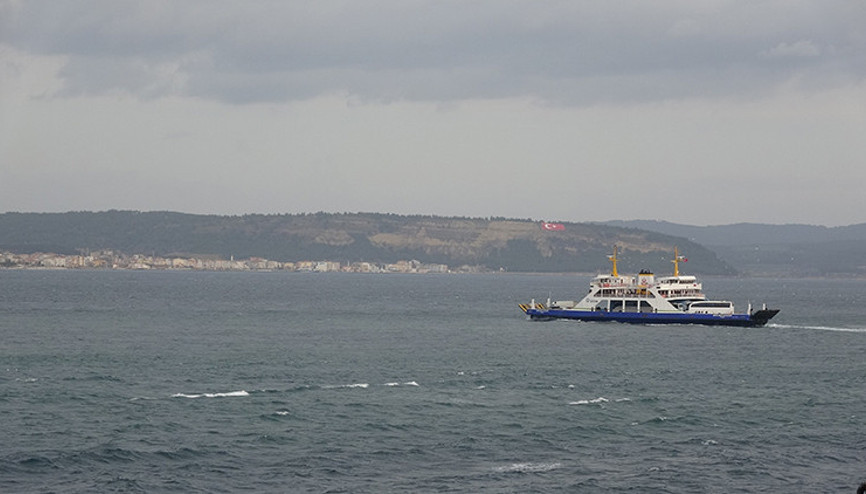 Çanakkalede fırtına sebebiyle bazı ada seferleri iptal