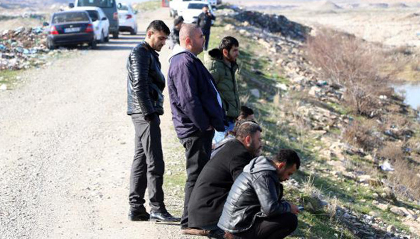 Çayda kaybolan Suriyeli baba ve oğlu aranıyor