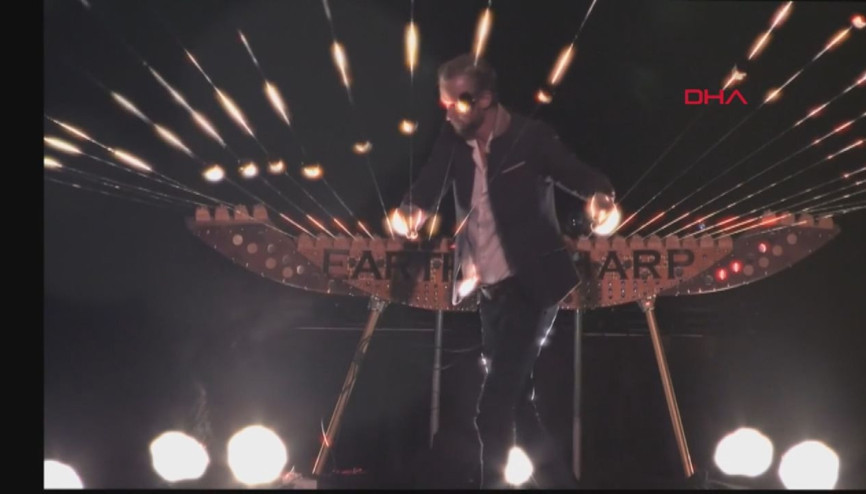 300 metrelik dev arpın içinde konser