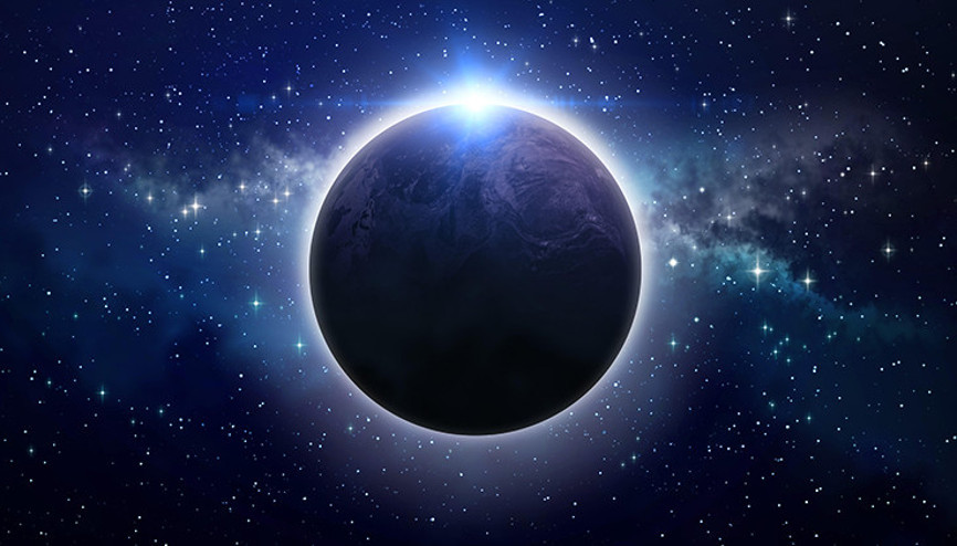 Başak Burcundaki Dolunay