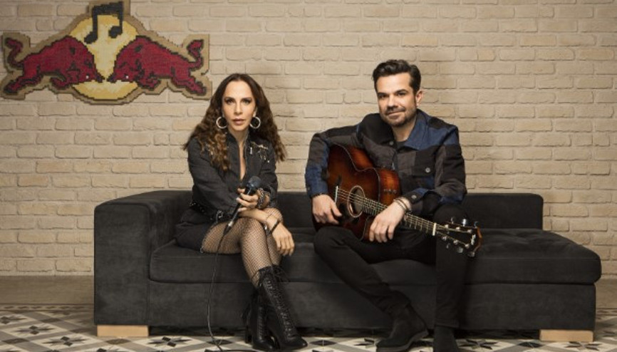 Türkçe Pop Müziğin En Güçlü Kadın Sesi: Sertab Erenerin En Sevilen Şarkıları Türkçe Pop Müziğin En Güçlü Kadın Sesi: Sertab Erenerin En Sevilen Şarkıları