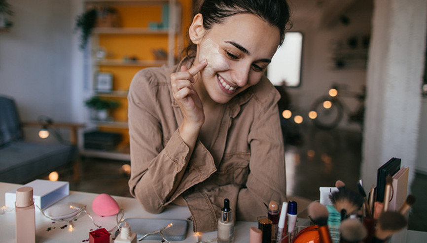 Makyaj Bazı Nedir Nasıl Kullanılır