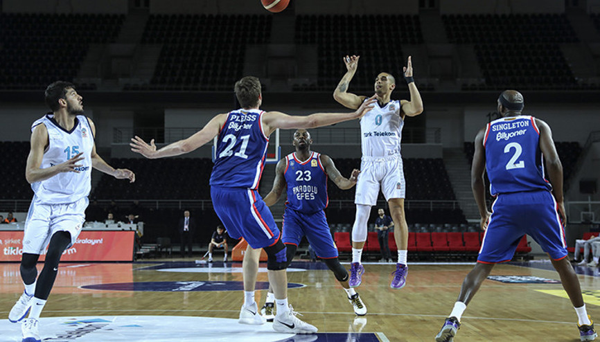 Türk Telekom 81-103 Anadolu Efes