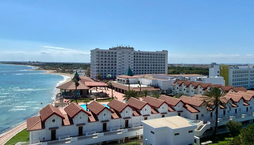 KKTCde 750 turistin karantinada olduğu otel böyle görüntülendi