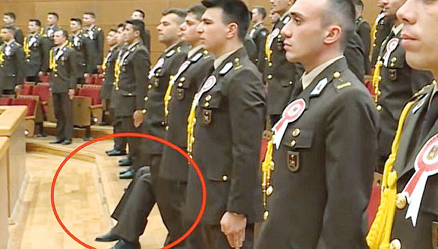 Son dakika haberi: Çok konuşulan ayağa kalkmama görüntüleri ile ilgili cevap geldi Son dakika haberi: Çok konuşulan ayağa kalkmama görüntüleri ile ilgili cevap geldi