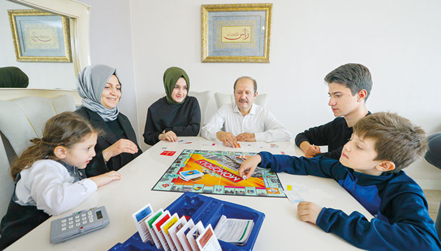 4 çocukla karantina