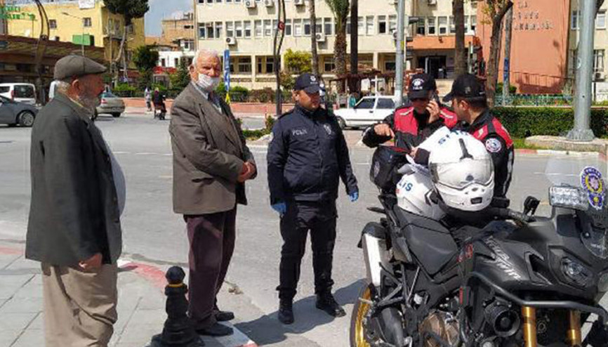 Mersinde 65 yaş yasağına uymayan 20 kişiye para cezası