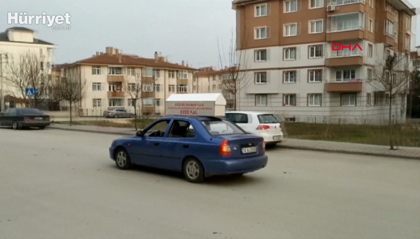 Aracının üzerine tabut bağlayıp koronavirüse dikkat çekmeye çalışınca ceza kesildi