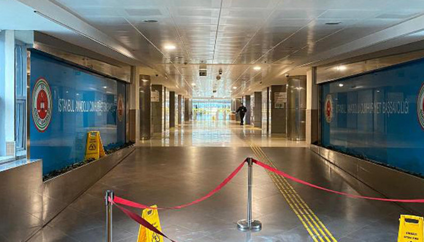 Esnek çalışmaya geçildi; İstanbul Anadolu Adliyesinin koridorları boş kaldı.