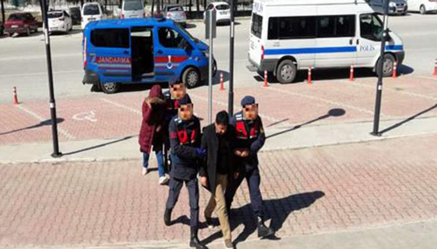 FETÖ şüphelisi çift, saklandıkları evde yakalandı