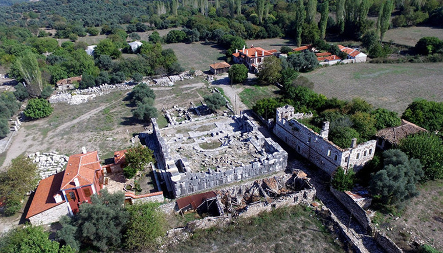 Koronavirüs tedbirleri kapsamında antik kent ziyarete kapatıldı