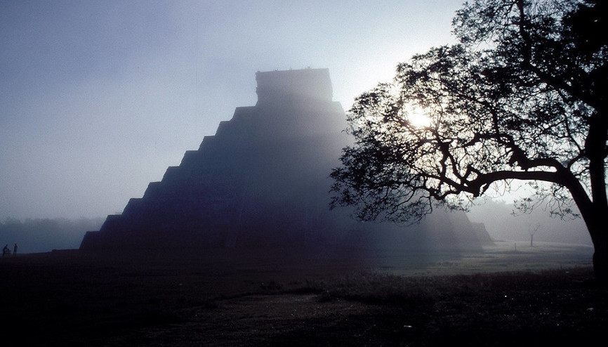 Obruk Gölü üzerindeki gizemli Maya piramidi: El Castillo
