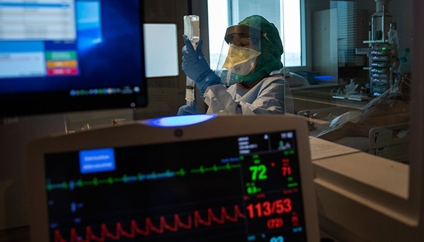 Almanya şokta 2 bin 300 doktor ve hasta bakıcıda...