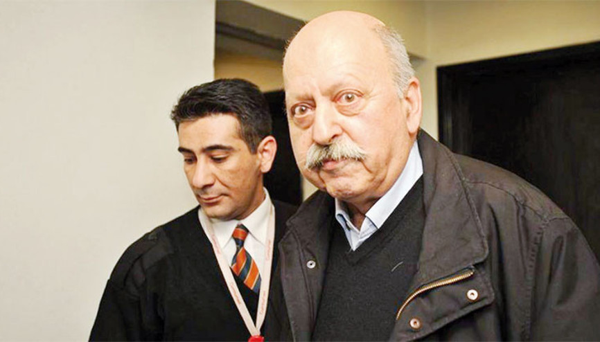 Usta gazeteci de taburcu