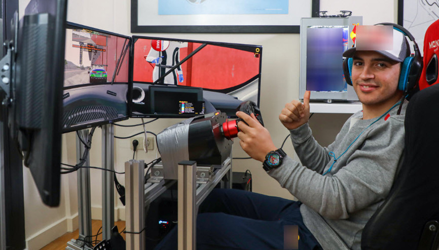 Milli otomobil yarışçısı Ayhancan Güven, simülasyon yarışında zirvede