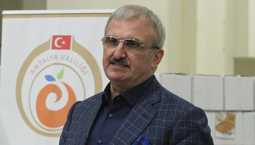 Vali, baskını sosyal medyadan böyle paylaştı: İlginç şeyler yaşanıyor
