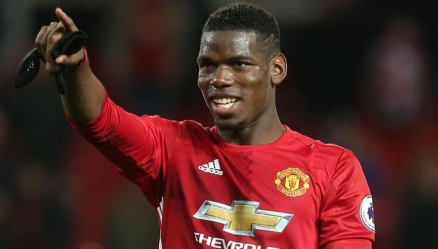 Manchester United, corona virüsü ile mücadele için sağlık ekipmanı bağışladı
