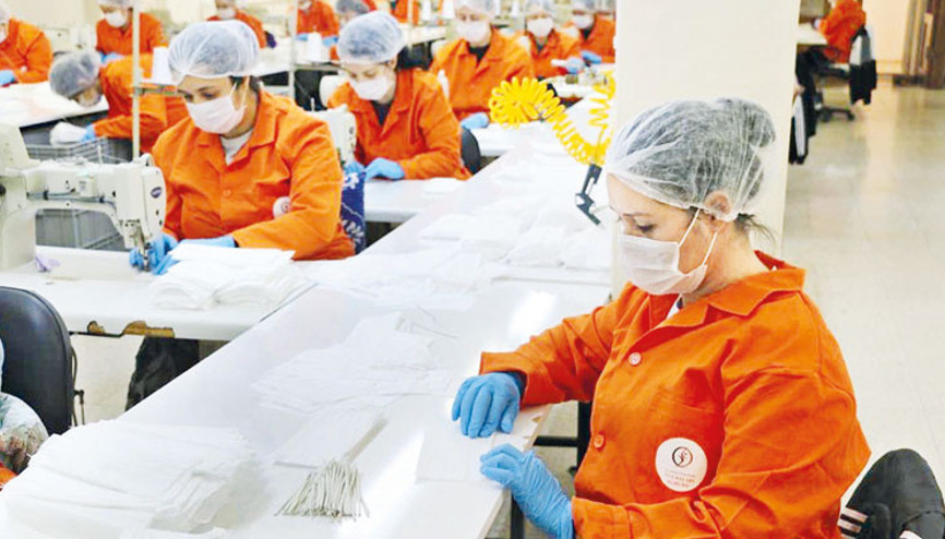 Cezaevleri tıbbi malzeme fabrikası gibi çalışıyor