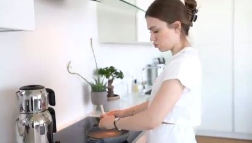 Duygu Özaslan ile gündeme gelen ‘Sunny side up’ ne demek Duygu Özaslan ile gündeme gelen ‘Sunny side up’ ne demek